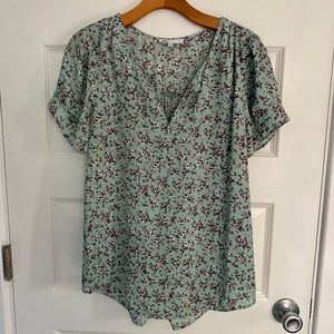 DR2 Floral Short Sleeve Split Neck Blouse
